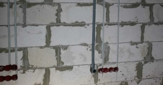 Штробление стен в таре - цена за метр от 514 руб. | СантехДомТар